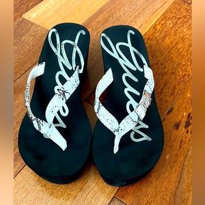 Guess women flip-flops size 9